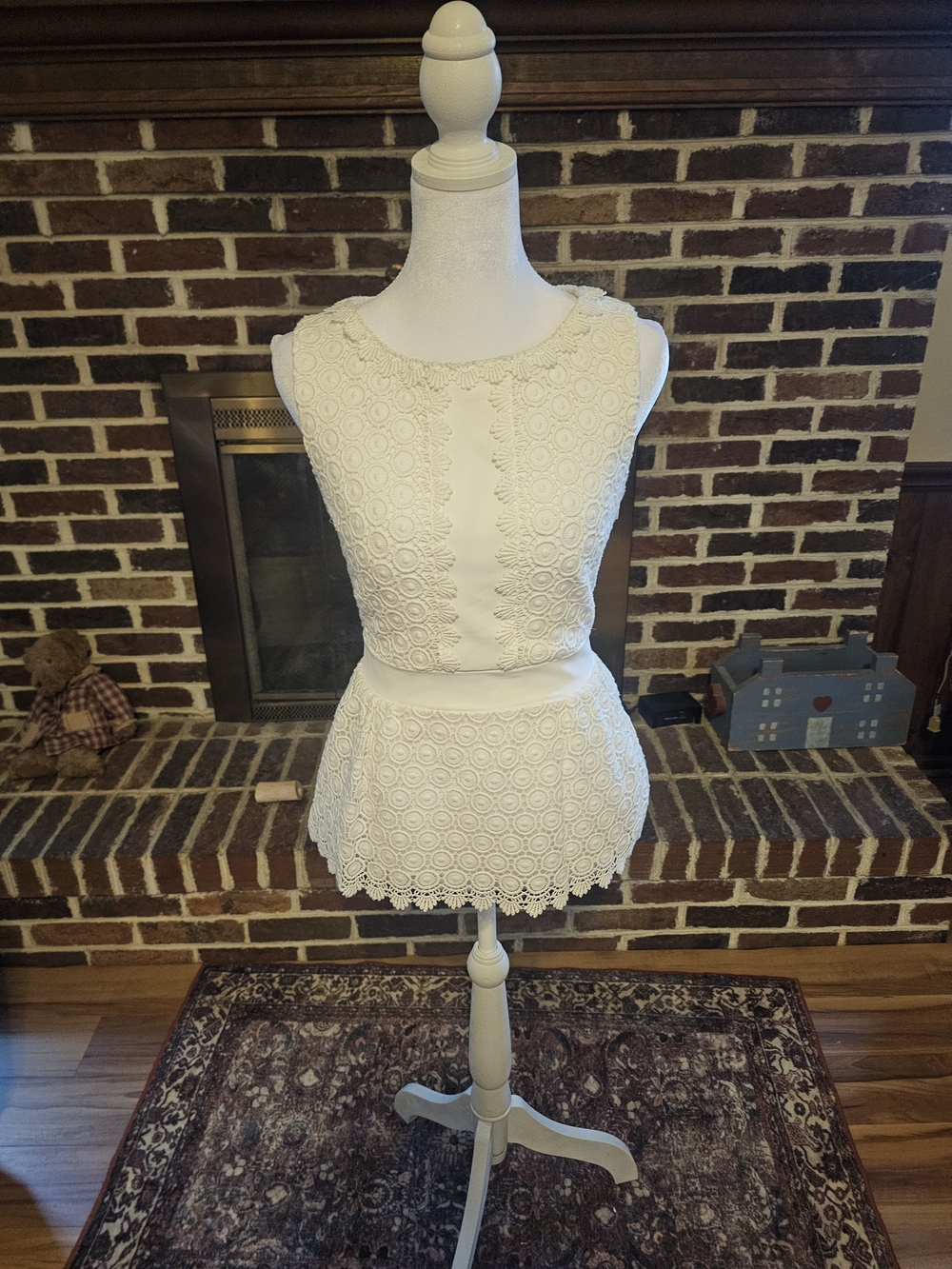 Diane Von Furstenberg Cream Lace Peplum Top